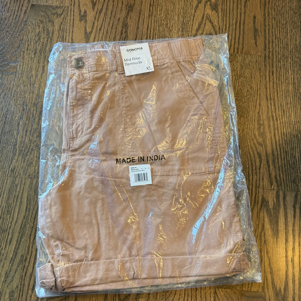NWT Sonoma Women's beige/Brown Casual relaxed Bermuda Shorts size XL - Picture 4 of 5